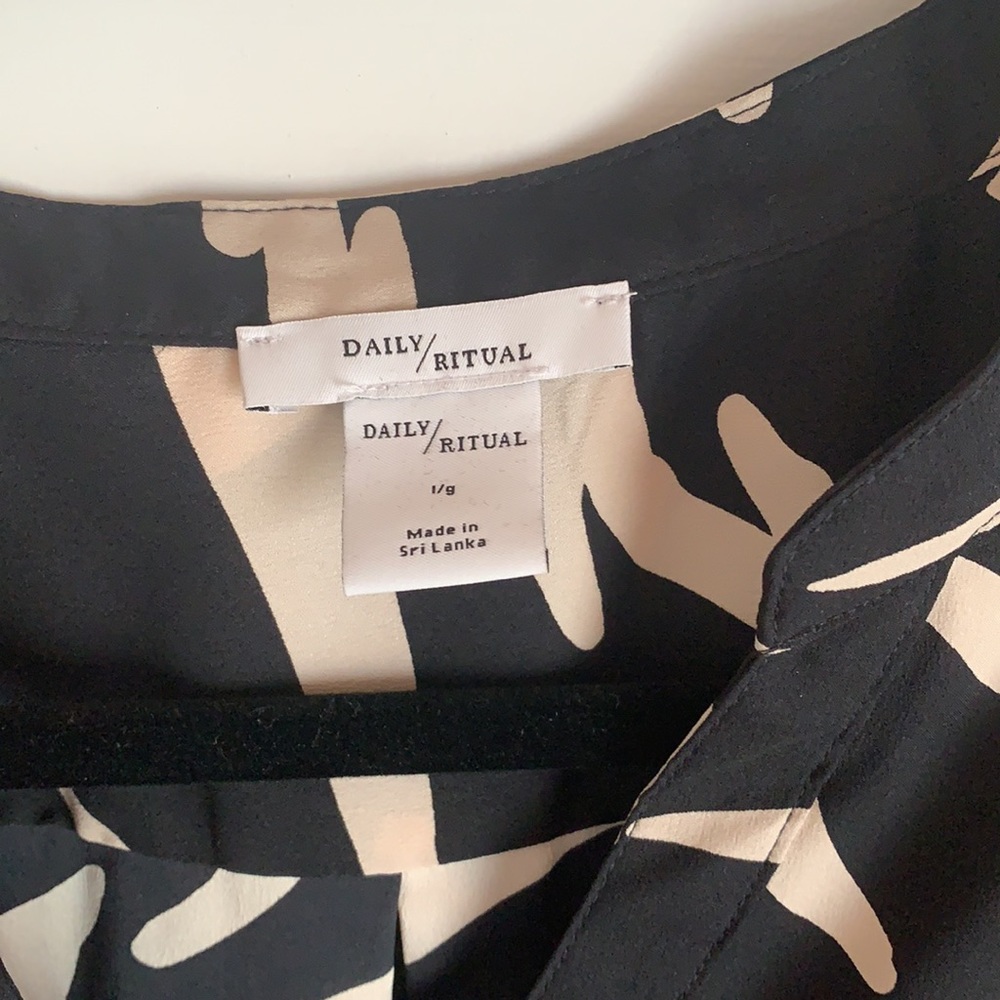 Tunic - Picture 3 of 4